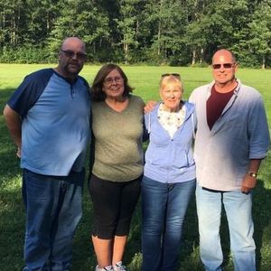 Meet your Posher, Becky